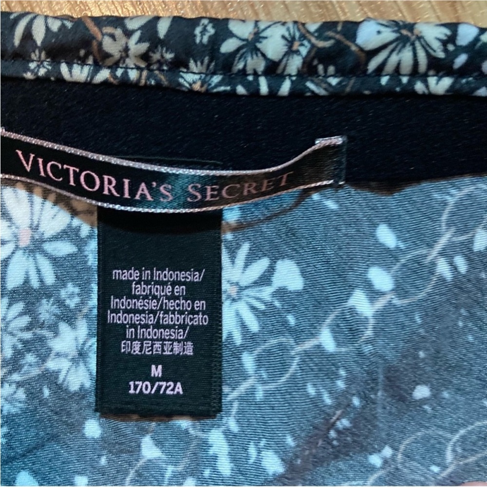 Victoria’s Secret daisy chain midi skirt medium - Picture 4 of 4
